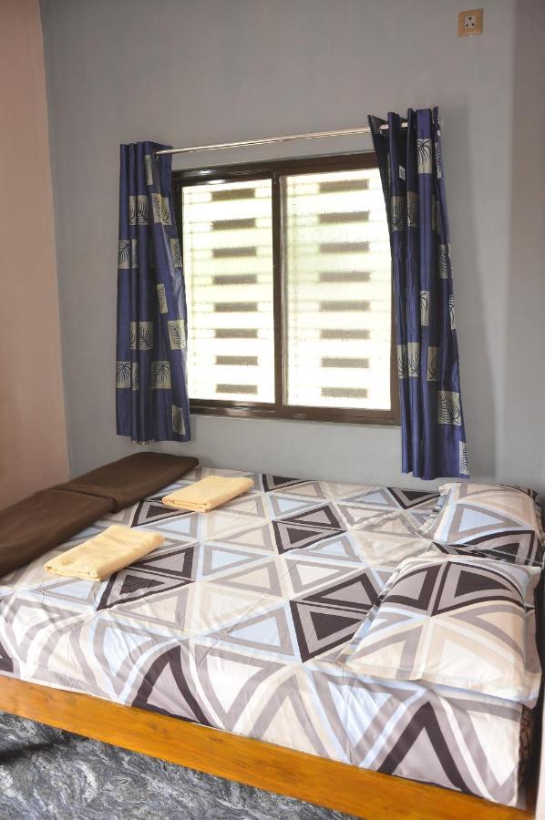 האמפי Classic Homestay חדר תמונה