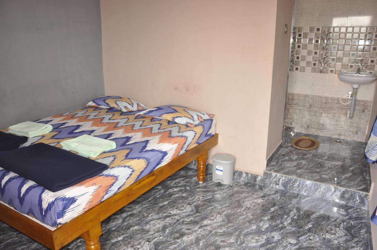 האמפי Classic Homestay חדר תמונה