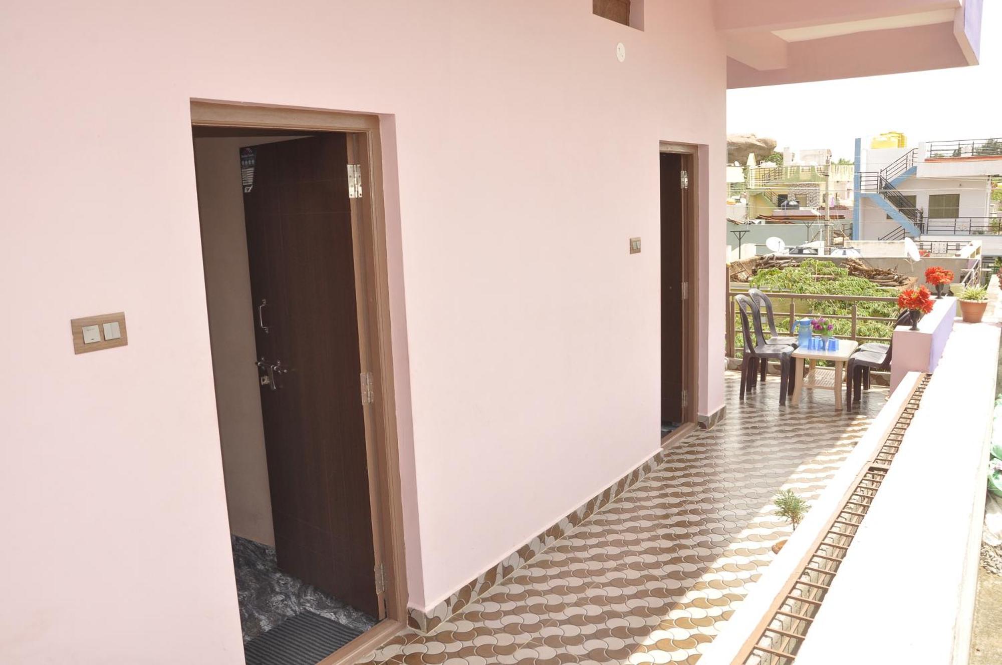 האמפי Classic Homestay חדר תמונה
